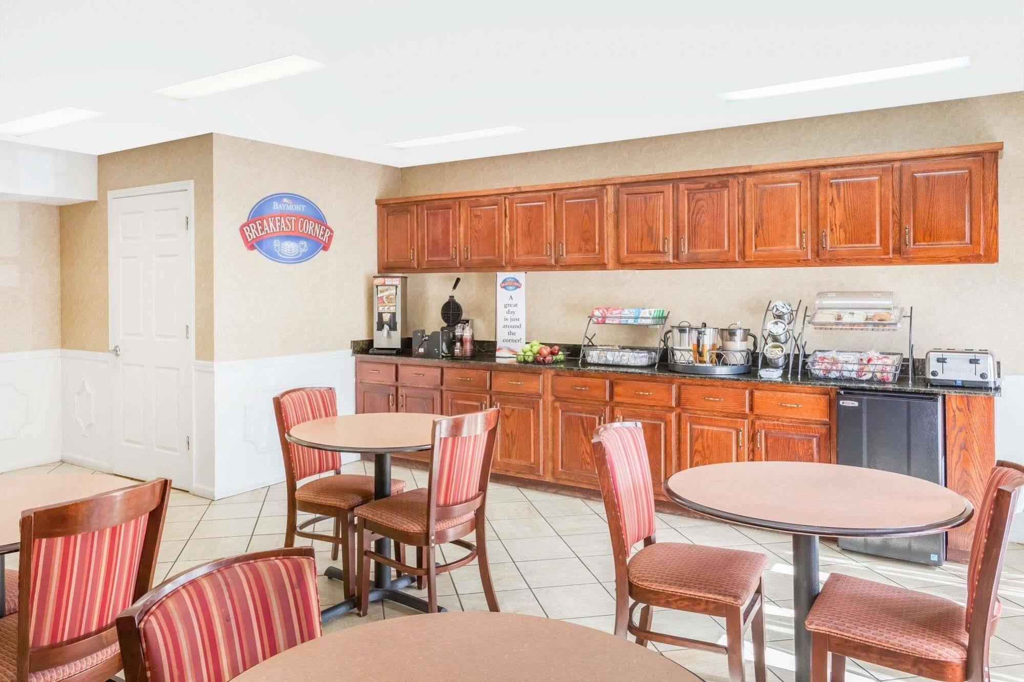 Baymont By Wyndham Eden Motel Exterior photo